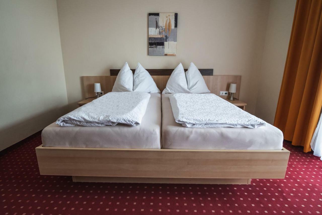 Pension Pleikner Hotel Millstatt Buitenkant foto