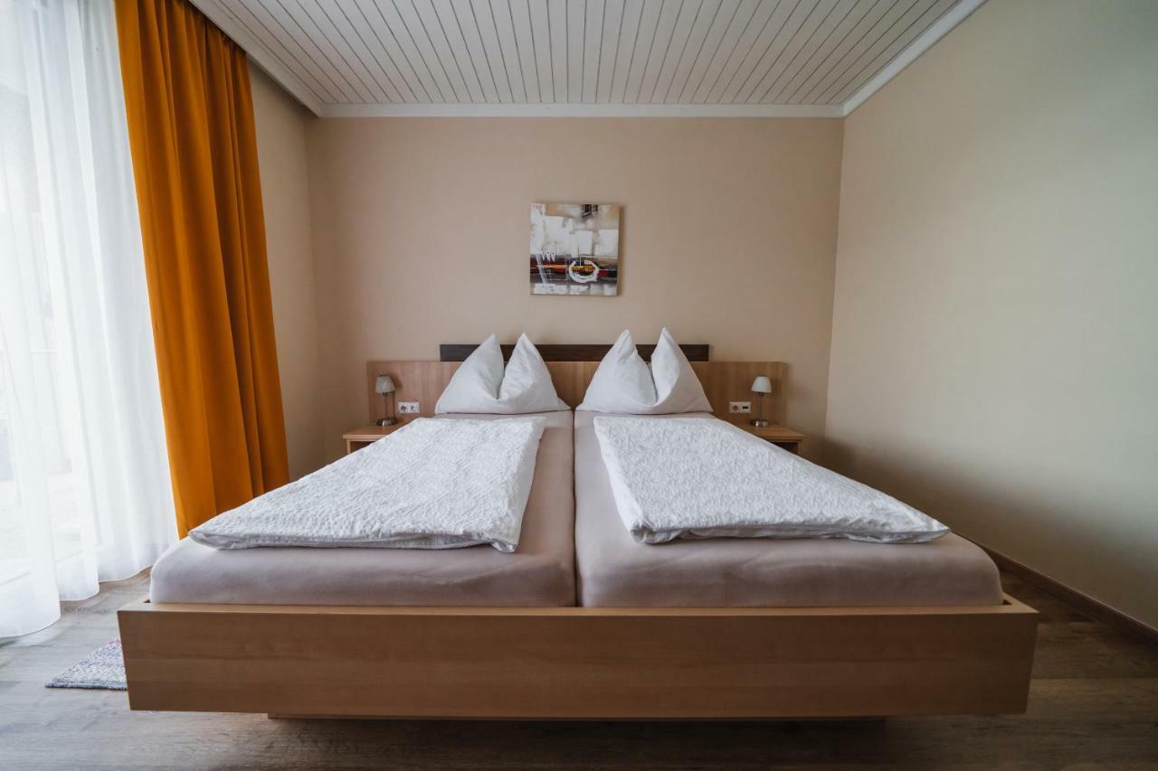 Pension Pleikner Hotel Millstatt Buitenkant foto