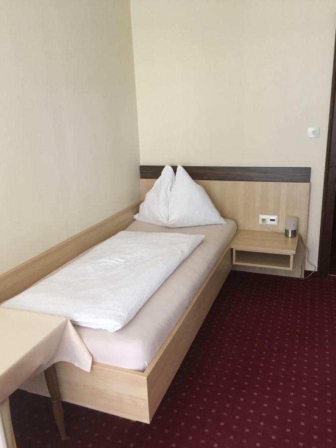 Pension Pleikner Hotel Millstatt Buitenkant foto